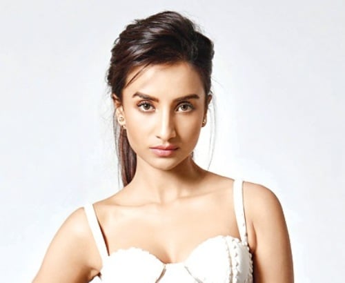 Patralekha Height, Age, Boyfriend, Husband, Family, Biography & More »  StarsUnfolded