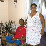 Lendl Simmons with his mother