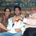 Abhinav Bindra with Parents