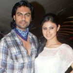 gaurav-chopra-with-his-ex-girlfriend-mouni-roy