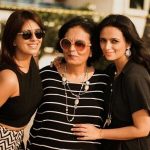 Roshni Chopra with mother Manju and sister Deeya