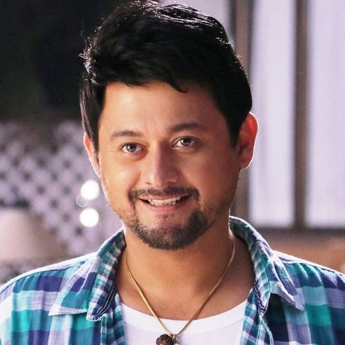 Swapnil Joshi Height, Age, Wife, Family, Biography & More » StarsUnfolded