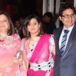 Deepshikha Deshmukh with her parents