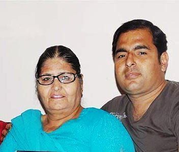 Kapil Sharma mother and brother