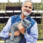najeeb-jung-with-his-cat