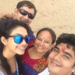 pooja-banerjee-with-her-family