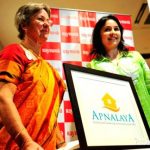 Anjali Tendulkar with her mother during Apnalaya event