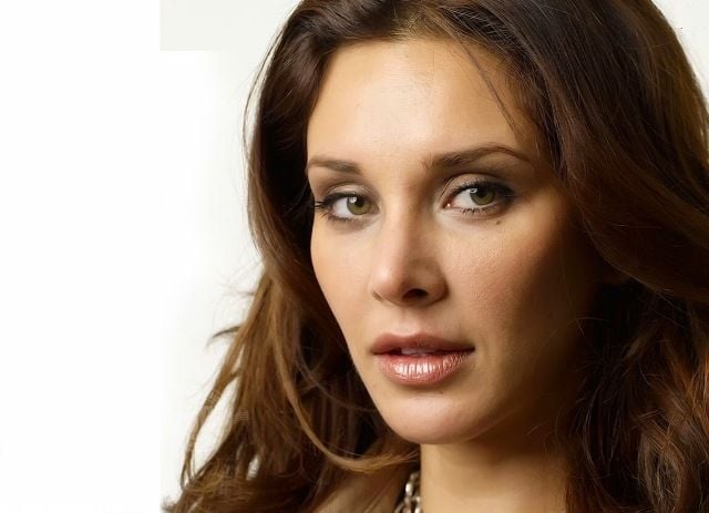 Lisa Ray [profiles] • Instagram Twitter Tiktok Foller