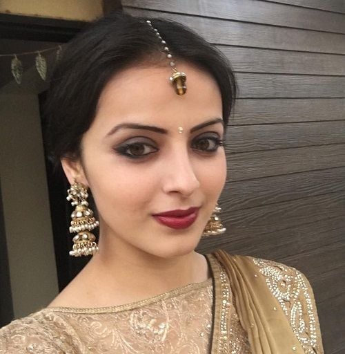 Shrenu Parikh (Actress) Age, Boyfriend, Family, Biography & More