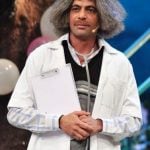 Sunil Grover as Dr Mashoor Gulati