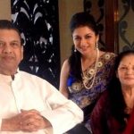 Bhagyashree with her parents