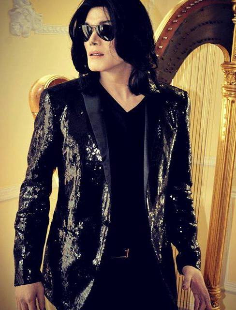 Navi as Michael Jackson Impersonator