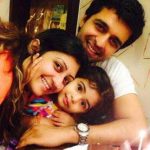 Sachin Shroff with his daughter & wife
