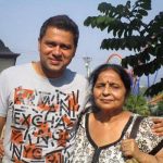 Aakash Chopra with his mother