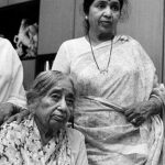 Asha Bhosle with her mother
