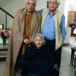 Javed Akhtar with his aunt and brother Salman