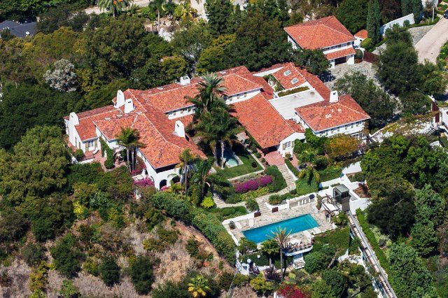 Jeff Bezos Beverly Hills Mansion