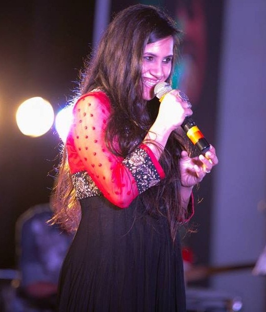 Nikhita Gandhi singer