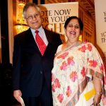 Shiv khera with his wife