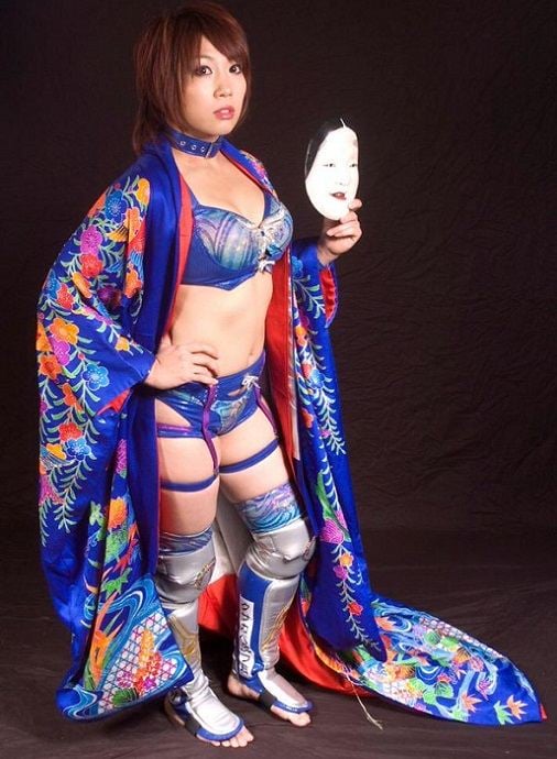 Asuka wrestler