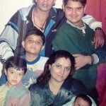 Dishani Chakraborty childhood photo with her family