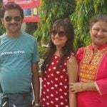 Manali Dey with parents