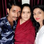 Poonam Dubey with her mother and brother Prahlad Gautam