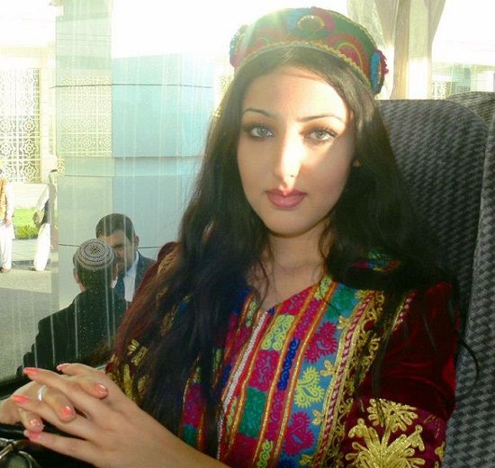 Afghan Singer Seeta Qasemi