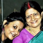Akansha Verma with her mother
