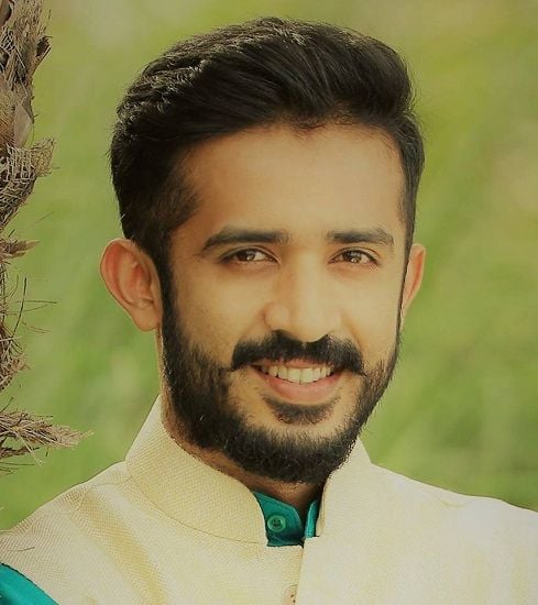 Anchor Ravi Height, Weight, Age, Girlfriend, Wife, Biography & More »  StarsUnfolded