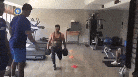 Dhoni Workout Lunges With Dumbbells