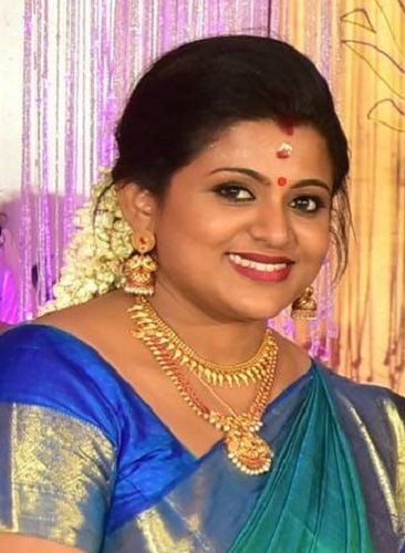 Veena Nair (Bigg Boss Malayalam 2) Age, Husband, Family, Biography & More »  StarsUnfolded