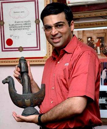 Viswanathan Anand - Age, Family, Bio