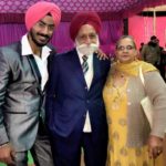 Anureet Singh With His Parents