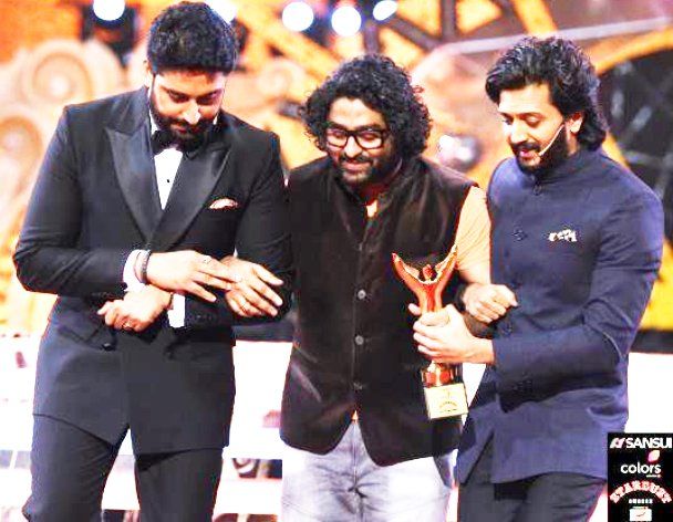 Arijit Singh Receiving Awards