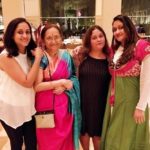Eva Ahuja with her mother and sisters