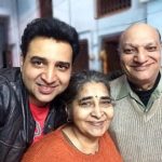 Romanch Mehta with his parents