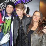 Justin Bieber With His Father Jeremy Jack Bieber And Mother Pattie Mallette