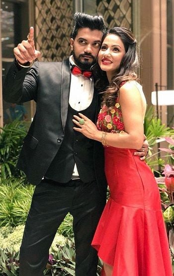 Love Story Of Hina Khan And Rocky Jaiswal » StarsUnfolded