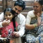 Sushant Shelar With His Mother And Daughter