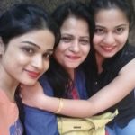 Hema Sood with her mother and sister