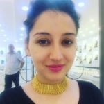 Priyanka Kandwal wearing necklace