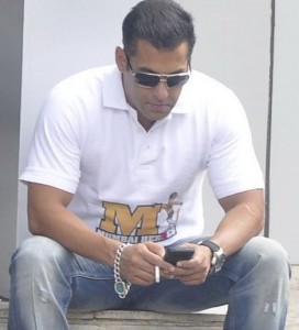 Salman Khan Smoking