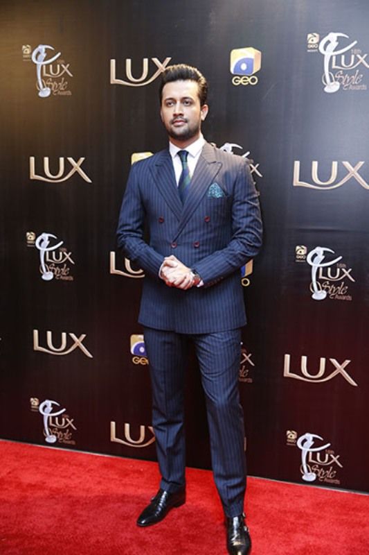 Atif Aslam Height Weight Age Wife Affairs Biography