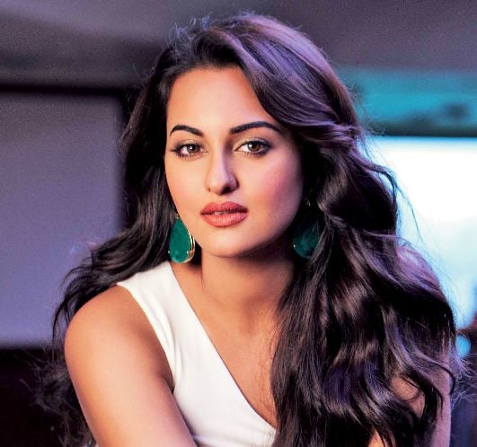 Sonakshi Sinha Height, Age, Boyfriend, Husband, Family, Biography ...