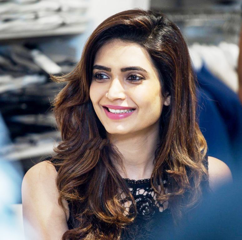 Karishma Tanna Height, Age, Boyfriend, Husband, Family, Biography