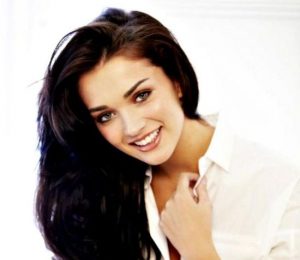 Amy Jackson Height, Age, Boyfriend, Husband, Children, Family