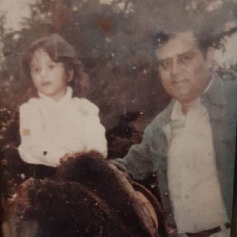 An Old Picture of Krushna Abhishek With His Father