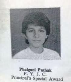 Falguni Pathak In Younger Days
