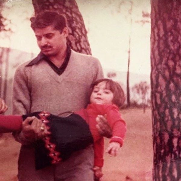 Kanika Kapoor With Her Father